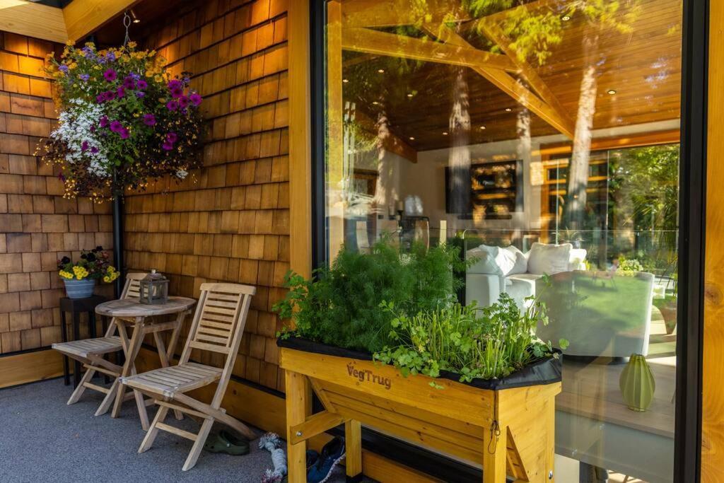 Kingfisher Manor Villa Sooke Kültér fotó