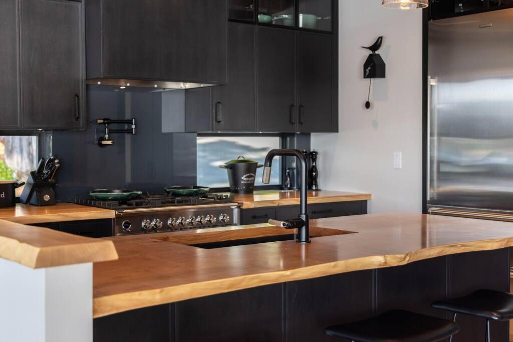 Kingfisher Manor Villa Sooke Kültér fotó