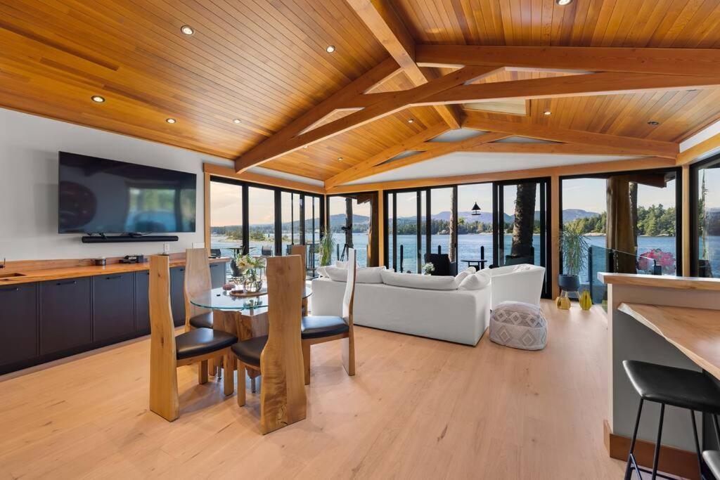 Kingfisher Manor Villa Sooke Kültér fotó