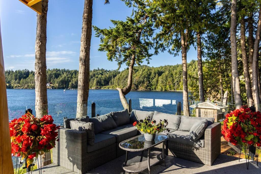 Kingfisher Manor Villa Sooke Kültér fotó