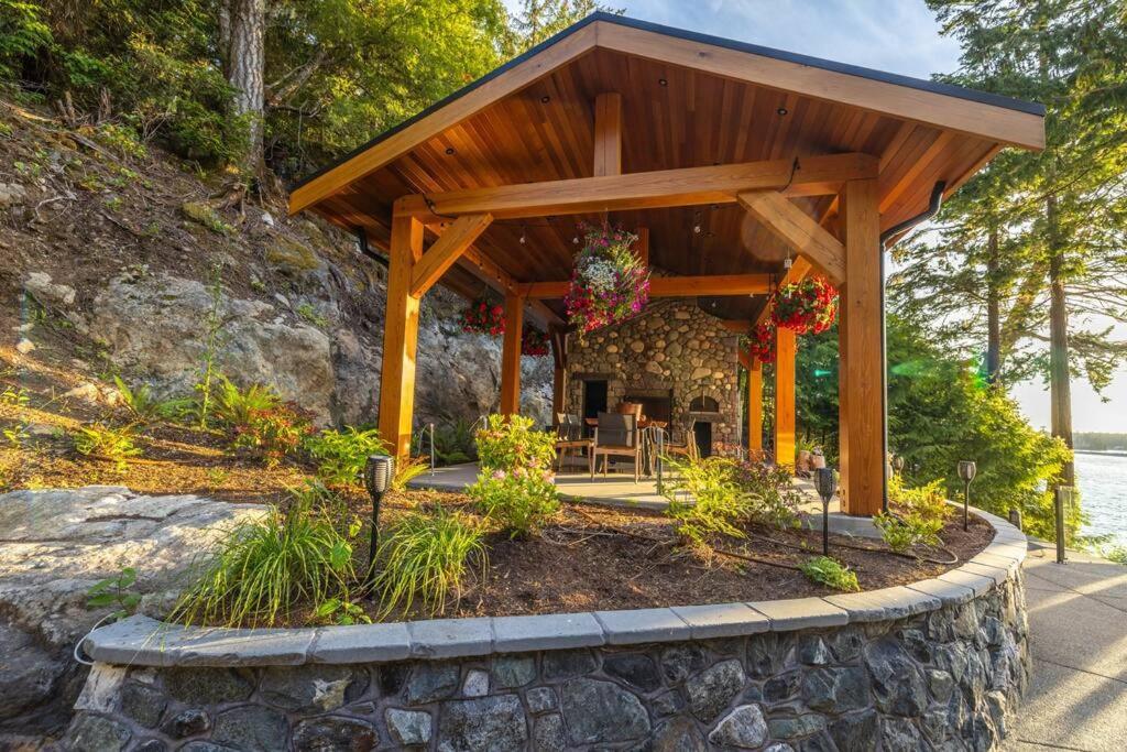 Kingfisher Manor Villa Sooke Kültér fotó